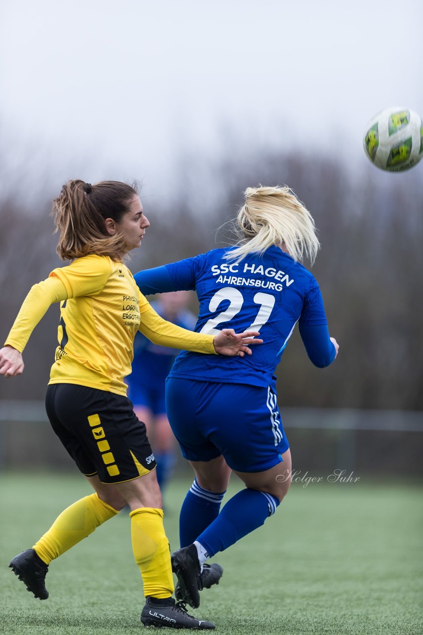 Bild 269 - F SSC Hagen Ahrensburg - SV Frisia Risum-Lindholm : Ergebnis: 1:2